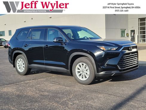 New 2026 Toyota Grand Highlander AWD Hybrid image 1