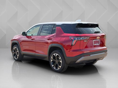 New 2026 Chevrolet Equinox LT w/ Convenience Package II FWD image 7