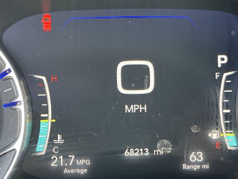 Used 2023 Chrysler Pacifica Touring-L FWD image 32