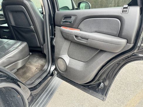 Used 2012 Chevrolet Tahoe LT image 14