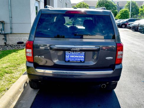 Used 2017 Jeep Patriot High Altitude AWD/4WD image 16