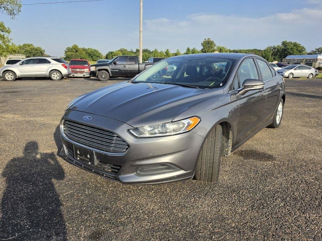 Used 2014 Ford Fusion SE FWD image 11