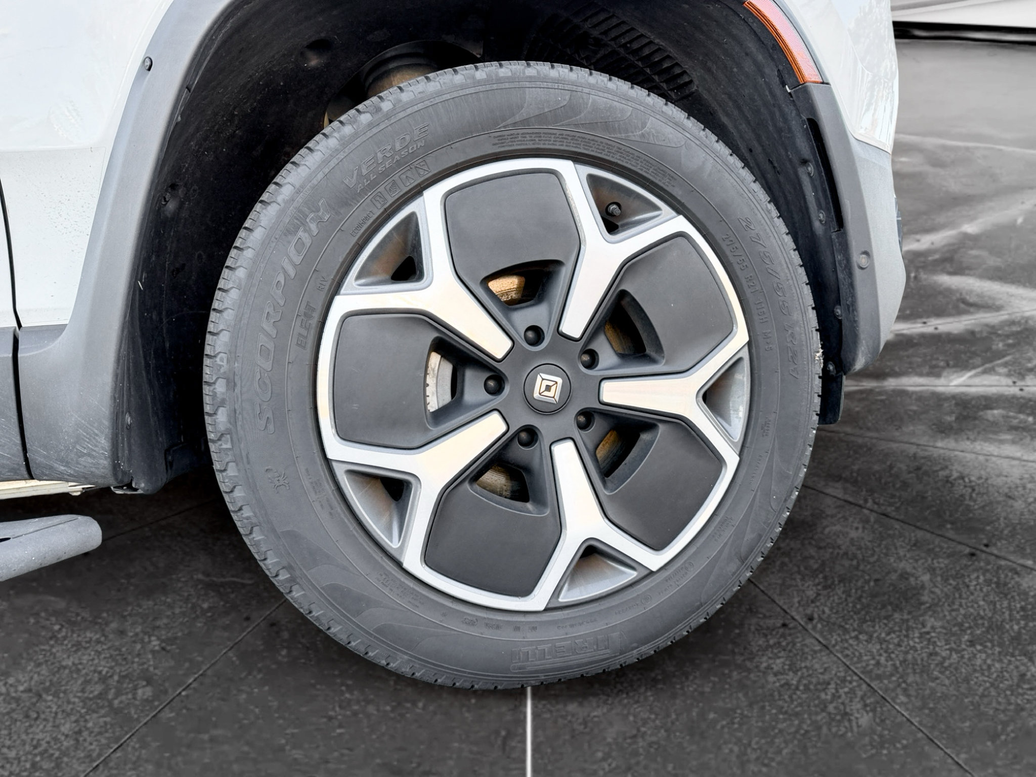 Used 2023 Rivian R1T Adventure Dual AWD/4WD image 33