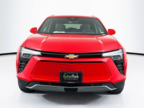 Used 2024 Chevrolet Blazer EV LT image 2