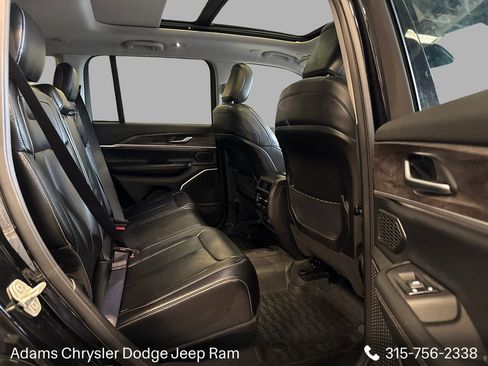 Used 2023 Jeep Grand Cherokee 4WD 4xe image 11