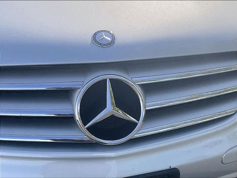 Used 2008 Mercedes-Benz SL 550 image 29