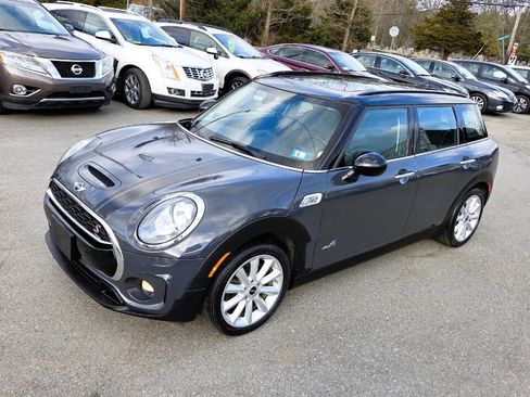 Used 2018 MINI Cooper Clubman S image 2