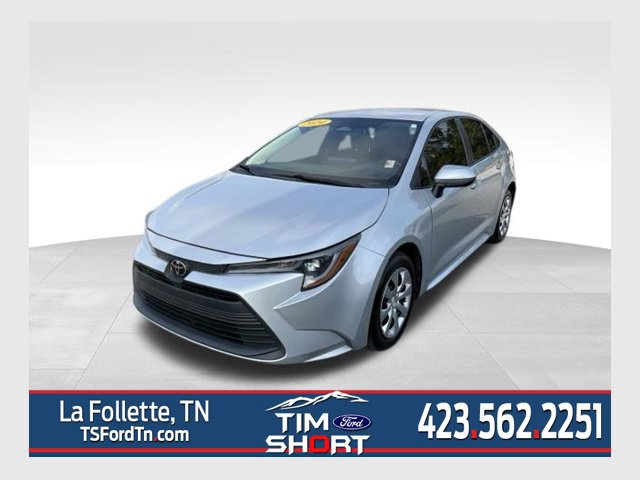 Used 2024 Toyota Corolla LE FWD image 1