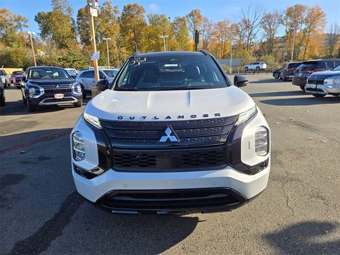 New 2025 Mitsubishi Outlander SEL Black Edition image 2