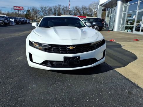 Used 2023 Chevrolet Camaro LT image 3