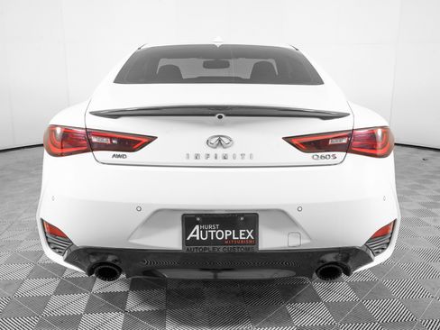 Used 2018 INFINITI Q60 Red Sport 400 w/ Pro Active Package image 6