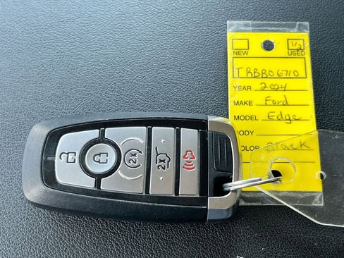 Used 2024 Ford Edge SEL w/ Convenience Package AWD/4WD image 34