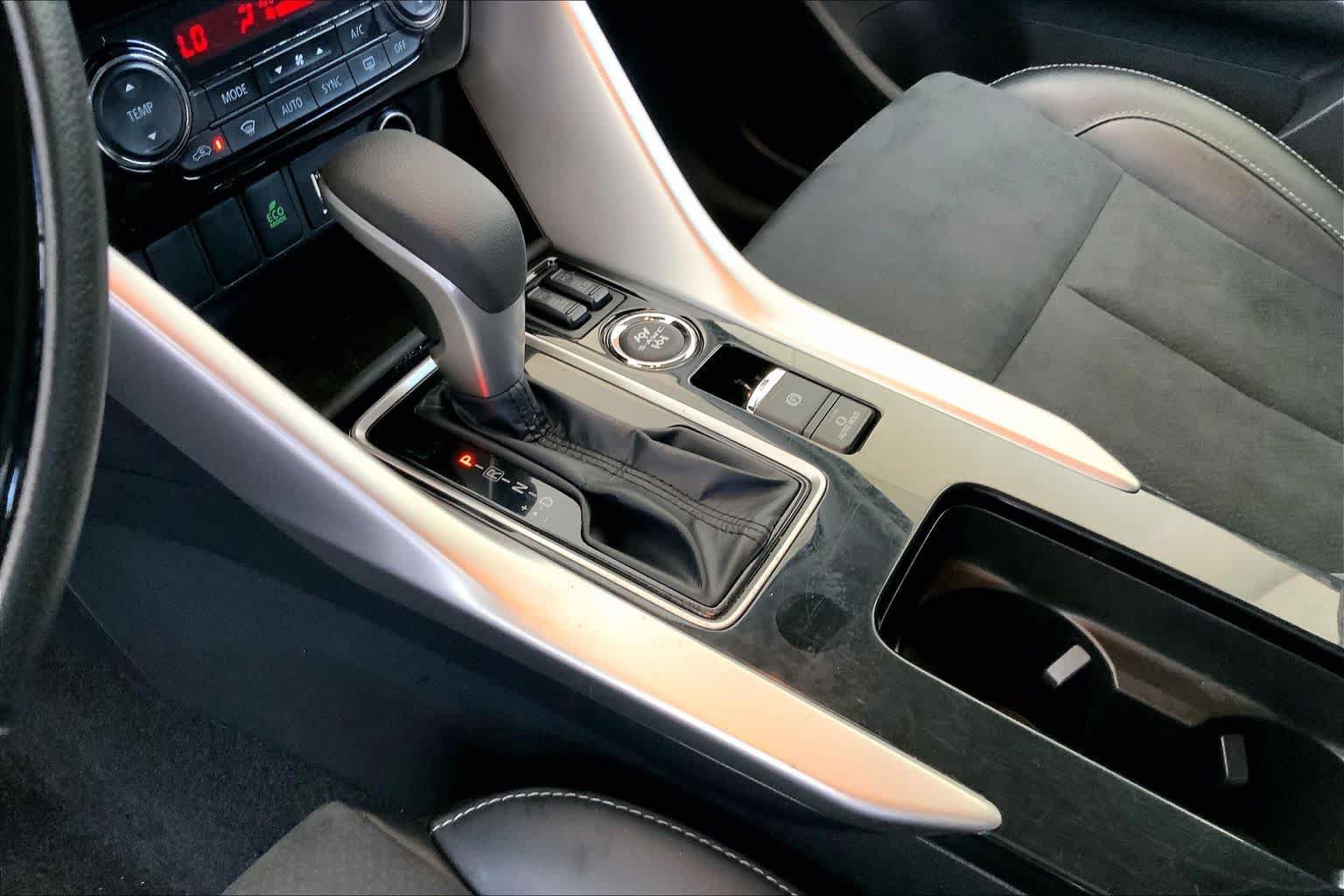 Used 2025 Mitsubishi Eclipse Cross SE AWD/4WD image 17
