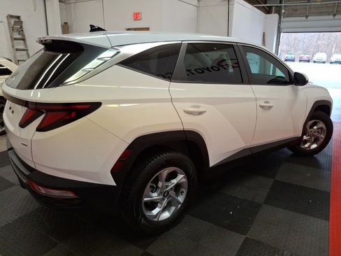 Used 2023 Hyundai Tucson SE image 9