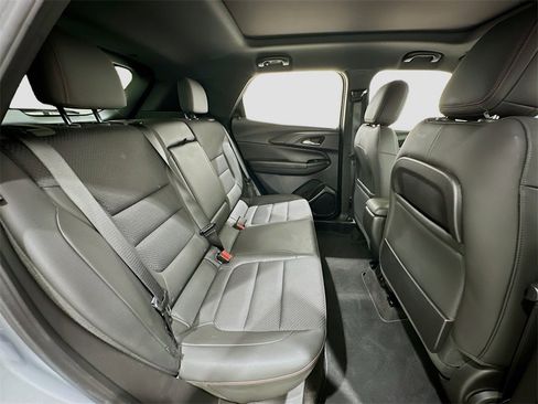 Used 2023 Chevrolet TrailBlazer RS w/ Sun and Liftgate Package image 29
