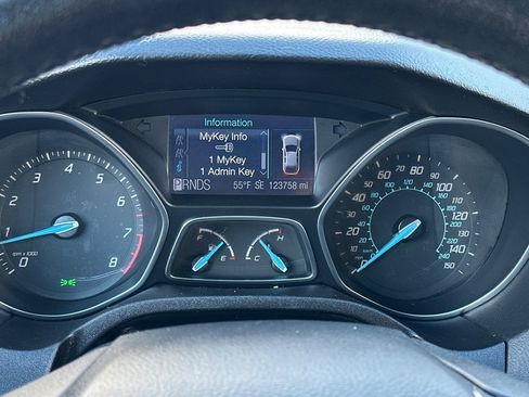 Used 2012 Ford Focus SEL image 25