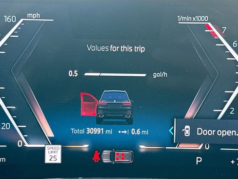 Certified 2024 BMW X7 xDrive40i image 12