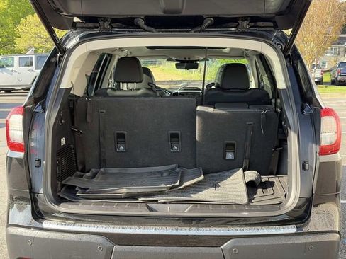 Used 2023 Subaru Ascent Touring AWD/4WD image 14