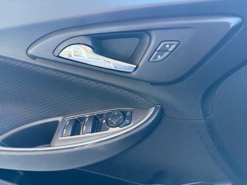 Used 2025 Chevrolet Malibu LS FWD image 22