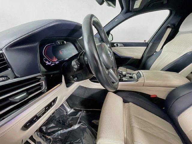 Used 2019 BMW X7 xDrive40i w/ Premium Package AWD/4WD image 22