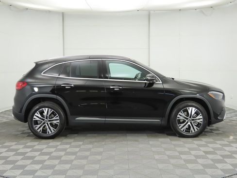 Certified 2025 Mercedes-Benz GLA 250 GLA 250 image 4