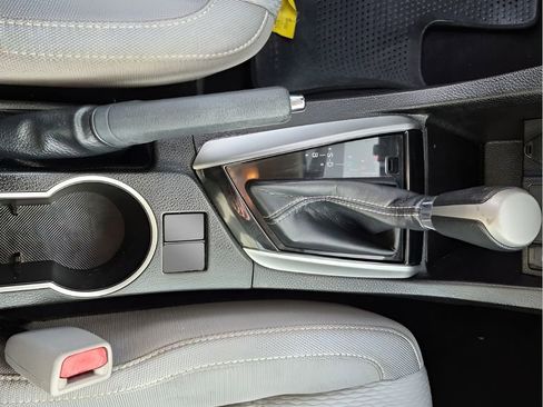 Used 2016 Toyota Corolla LE image 40