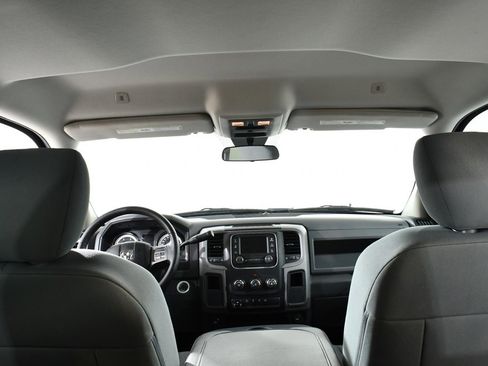 Used 2017 RAM 2500 Tradesman w/ Chrome Appearance Group image 17