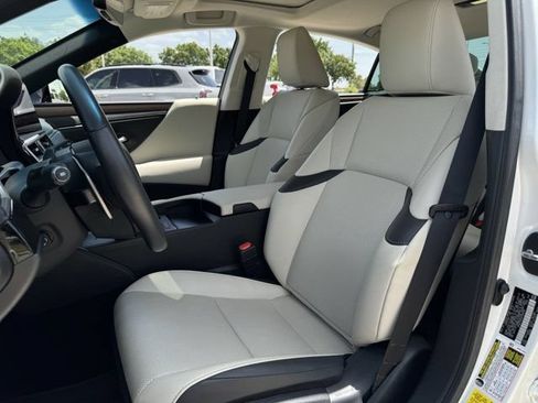 Used 2025 Lexus ES 350 w/ Premium Package FWD image 24