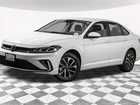 Used 2025 Volkswagen Jetta S FWD image 2