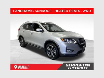 Used 2017 Nissan Rogue SL w/ SL Premium Package