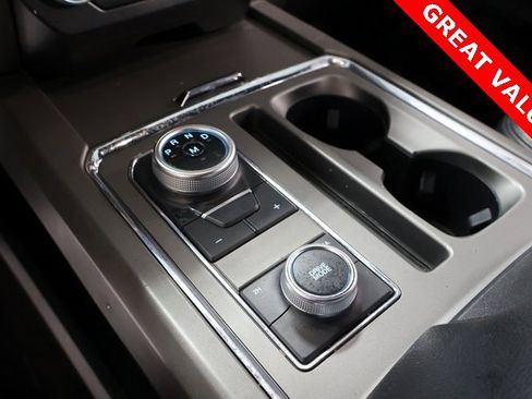 Used 2021 Ford Expedition XLT image 23