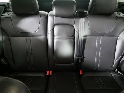 Used 2012 Ford Focus Titanium image 13