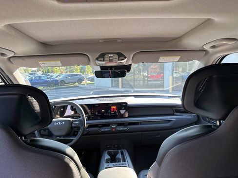 New 2026 Kia EV9 Wind image 28