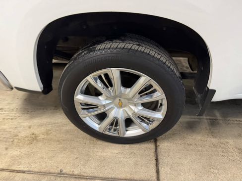 Used 2019 Chevrolet Silverado 1500 LTZ w/ LTZ Premium Package image 8