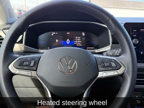 Used 2025 Volkswagen Taos SE image 13