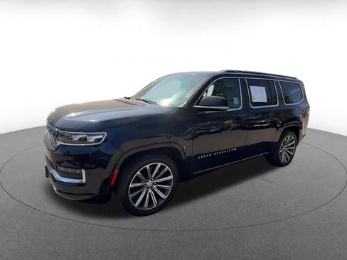 Used 2023 Jeep Grand Wagoneer Series II w/ Flexible Seating Group AWD/4WD image 7