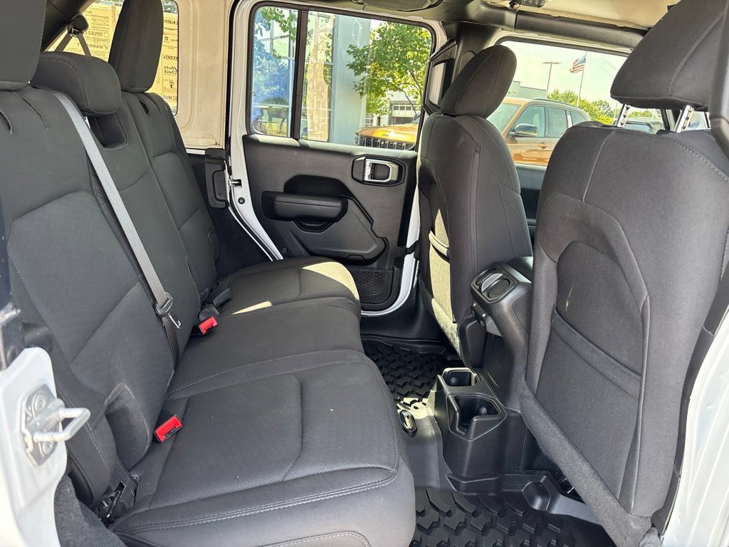 Used 2022 Jeep Wrangler Unlimited Sport AWD/4WD image 20