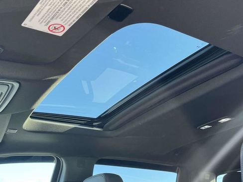 Used 2023 Chevrolet Silverado 2500 High Country image 14