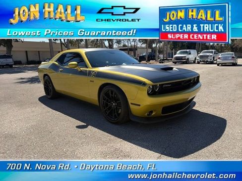 Used 2021 Dodge Challenger R/T Scat Pack w/ T/A Package image 1