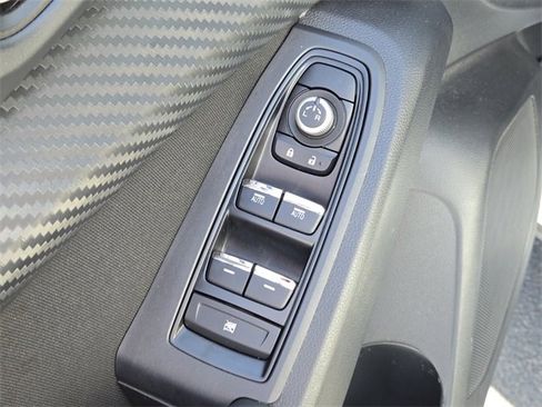 Used 2023 Subaru Ascent Premium w/ Convenience Package image 18