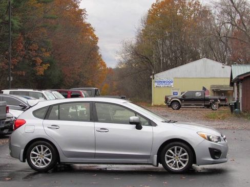 Used 2014 Subaru Impreza 2.0i Premium w/ All-Weather Package w/CVT image 16