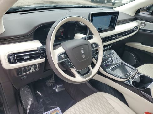 Certified 2023 Lincoln Nautilus Black Label AWD/4WD image 13