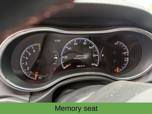 Used 2021 Jeep Grand Cherokee Trailhawk image 10