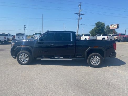 Used 2022 GMC Sierra 2500 Denali image 3