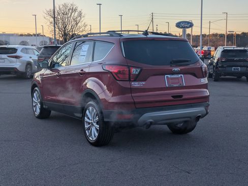 Used 2019 Ford Escape SEL image 6