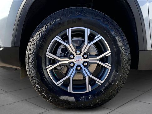 Certified 2025 GMC Acadia AT4 image 11