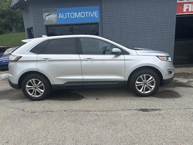 Used 2015 Ford Edge SEL w/ Equipment Group 201A AWD/4WD image 2