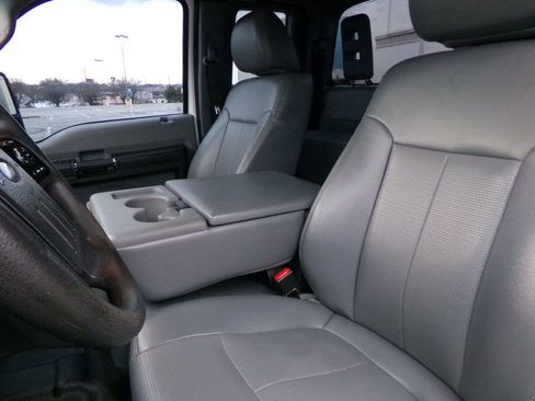 Used 2014 Ford F250 XL w/ Power Equipment Group image 11