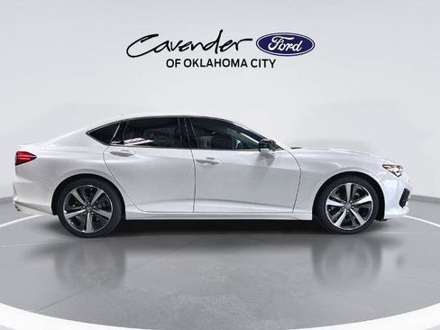 Used 2025 Acura TLX w/ Technology Package FWD image 9