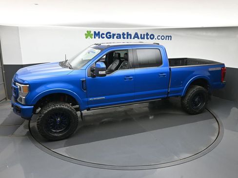Used 2020 Ford F250 Platinum w/ Tremor Off-Road Package AWD/4WD image 18